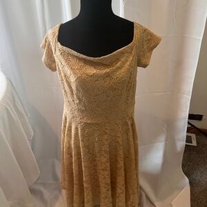Tan lace off-shoulder midi dress bnwot
